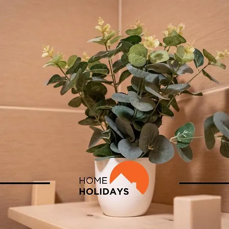 #010 Marina By Holidays Apartment *