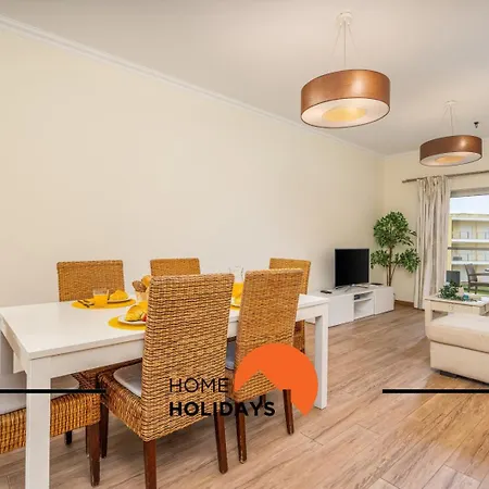 #010 Marina By Holidays Appartement