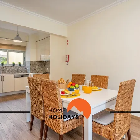 #010 Marina By Holidays Apartamento *