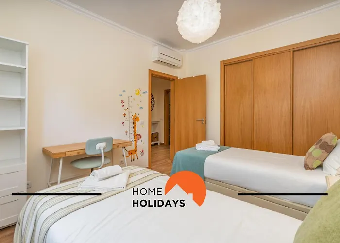 #010 Marina By Holidays Lägenhet *