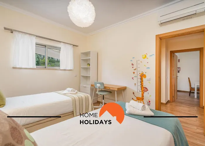 Lägenhet #010 Marina By Holidays *